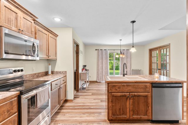 322 Sugar Lane, Clever, MO 65631
