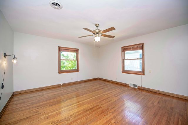 1140 S Weller Avenue, Springfield, MO 65804