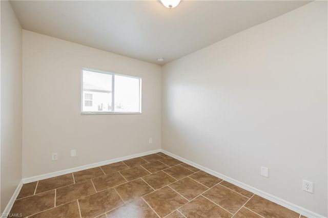 2607 30th ST SW, Lehigh Acres, FL 33976