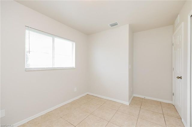 2607 30th ST SW, Lehigh Acres, FL 33976