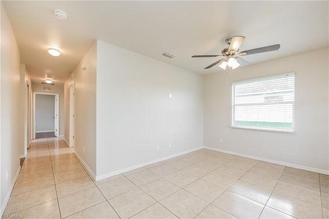 2607 30th ST SW, Lehigh Acres, FL 33976