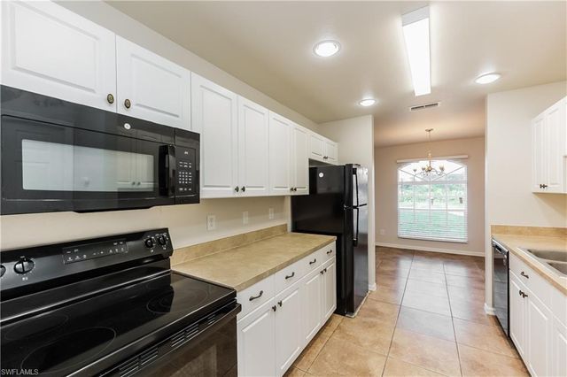 2607 30th ST SW, Lehigh Acres, FL 33976