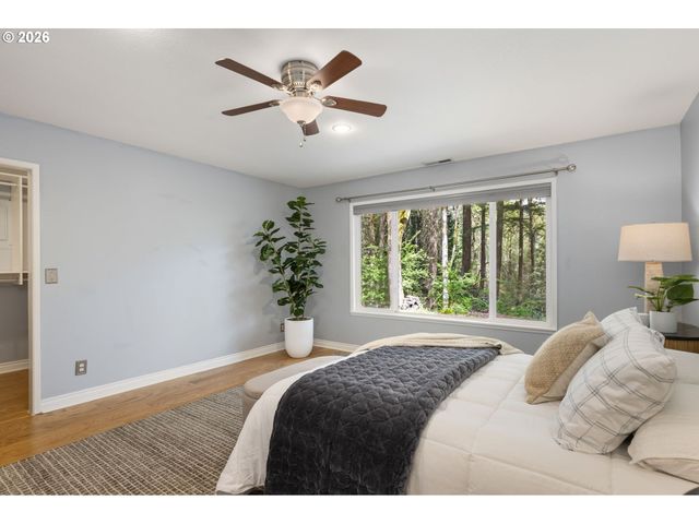 1899 COUNTRY CLUB Rd, Lake Oswego, OR 97034