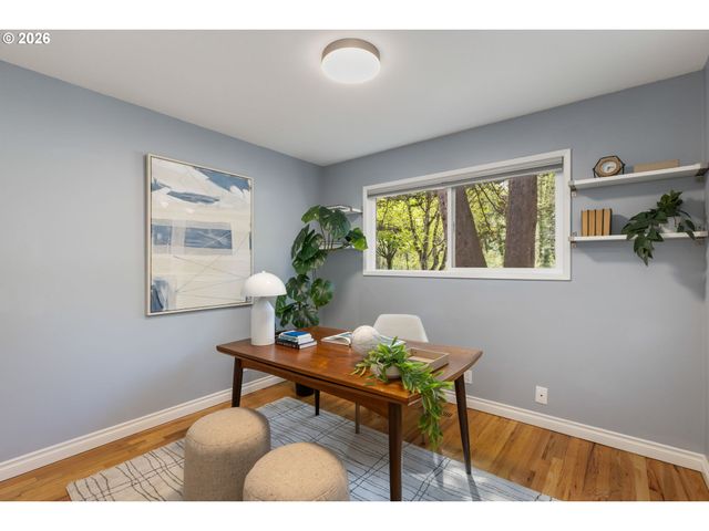 1899 COUNTRY CLUB Rd, Lake Oswego, OR 97034