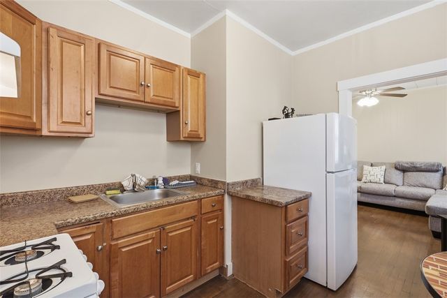 809 Alpine Blvd, Wilkins Twp, PA 15221