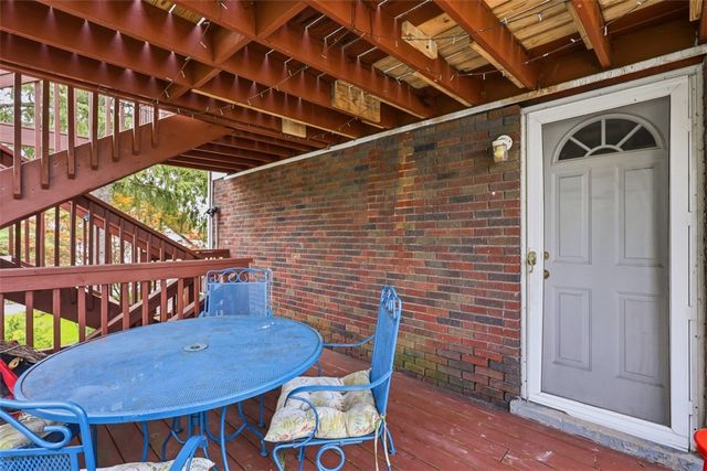 809 Alpine Blvd, Wilkins Twp, PA 15221