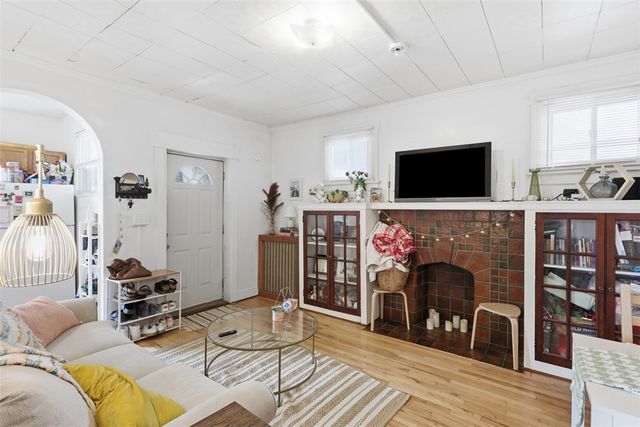 809 Alpine Blvd, Wilkins Twp, PA 15221