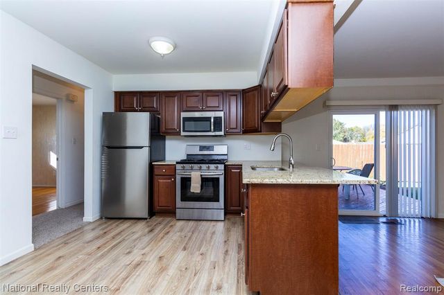 511 S Bryar Street, Westland, MI 48186