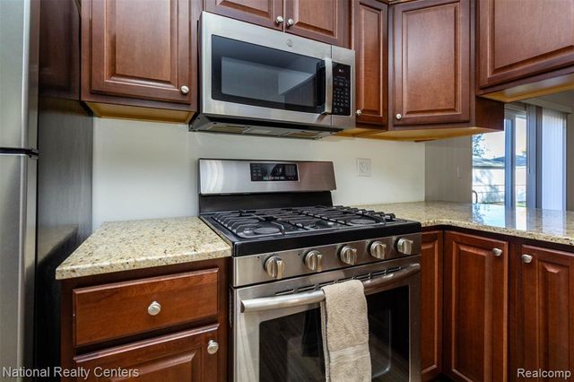 511 S Bryar Street, Westland, MI 48186