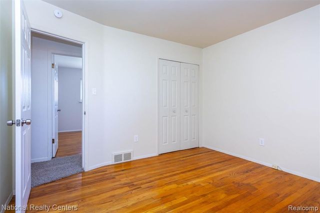 511 S Bryar Street, Westland, MI 48186