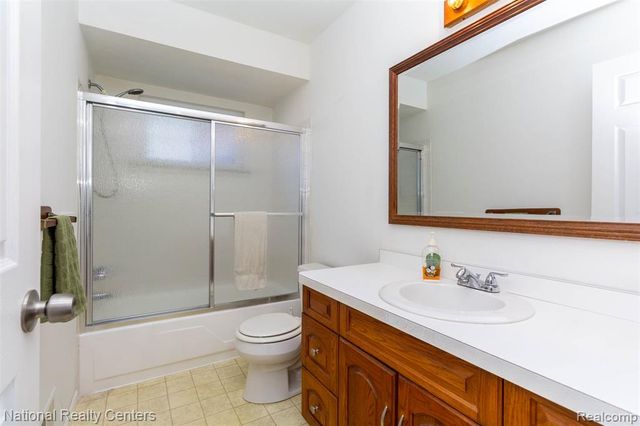 511 S Bryar Street, Westland, MI 48186