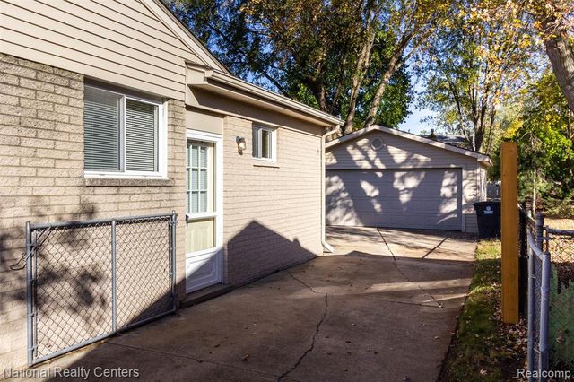 511 S Bryar Street, Westland, MI 48186