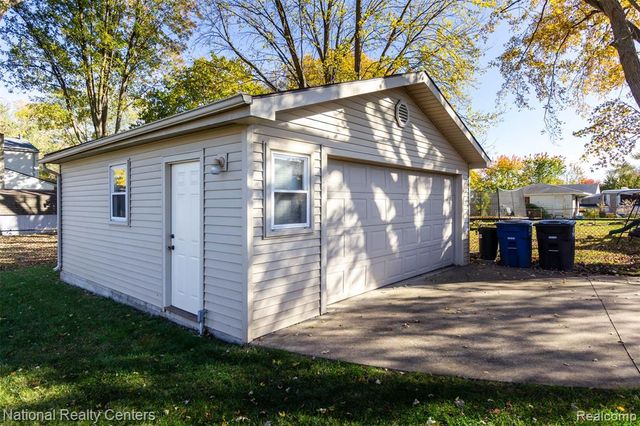 511 S Bryar Street, Westland, MI 48186