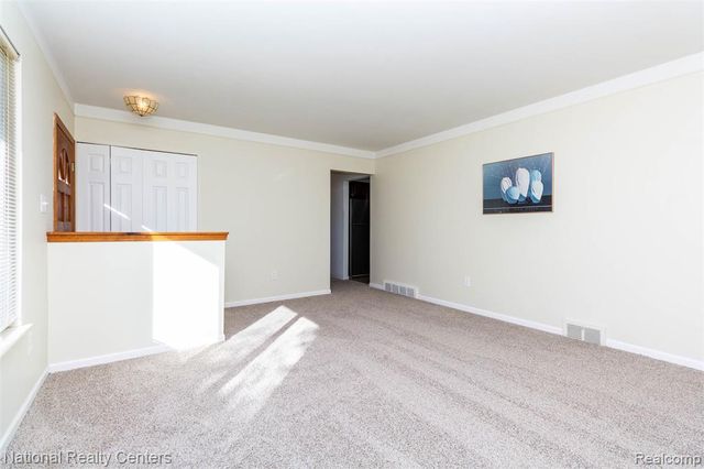 511 S Bryar Street, Westland, MI 48186