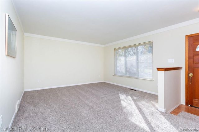 511 S Bryar Street, Westland, MI 48186