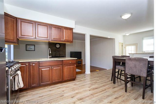 511 S Bryar Street, Westland, MI 48186