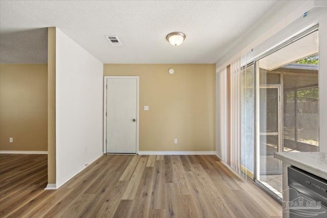 5633 Collinswood Dr, Milton, FL 32583