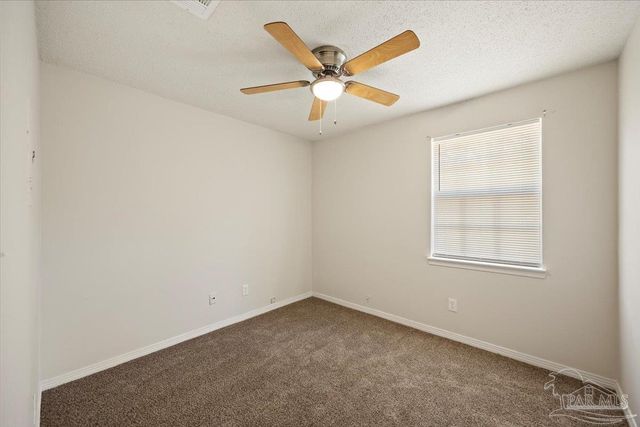 5633 Collinswood Dr, Milton, FL 32583