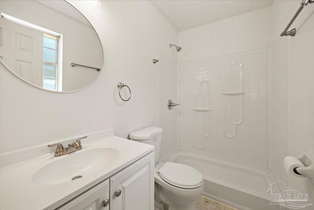 5633 Collinswood Dr, Milton, FL 32583