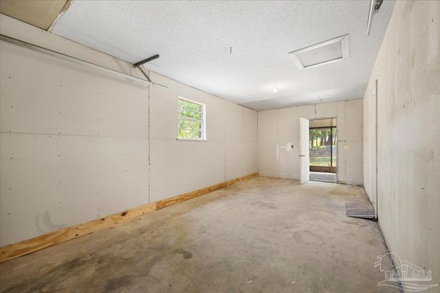 5633 Collinswood Dr, Milton, FL 32583