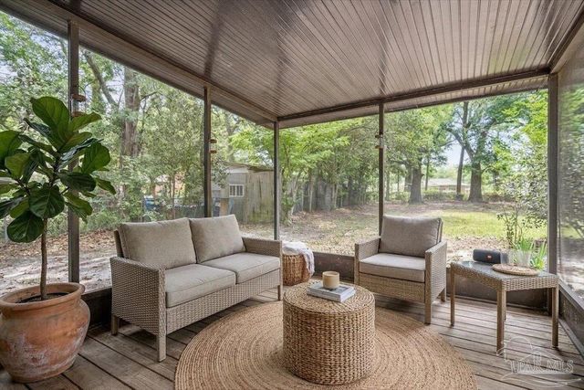 5633 Collinswood Dr, Milton, FL 32583