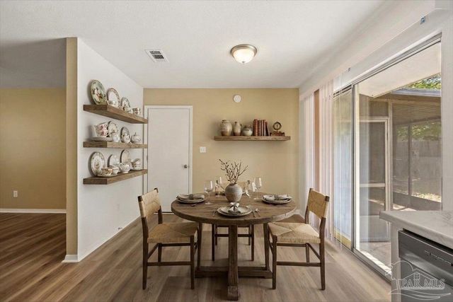 5633 Collinswood Dr, Milton, FL 32583