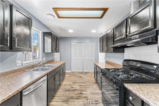 44117 Parkview Lane, Lancaster, CA 93535