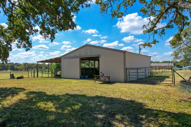 974 State Highway 21 E Highway E, Caldwell, TX 77836