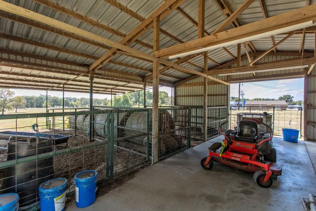 974 State Highway 21 E Highway E, Caldwell, TX 77836