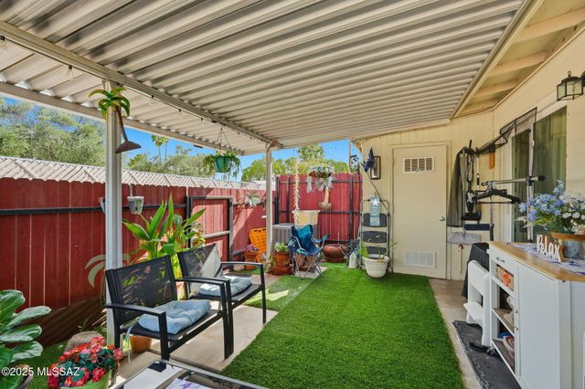 396A N Silverbell Road, Tucson, AZ 85745