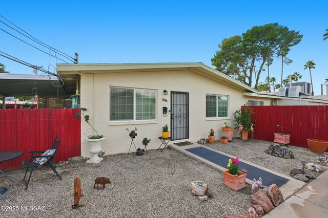 396A N Silverbell Road, Tucson, AZ 85745