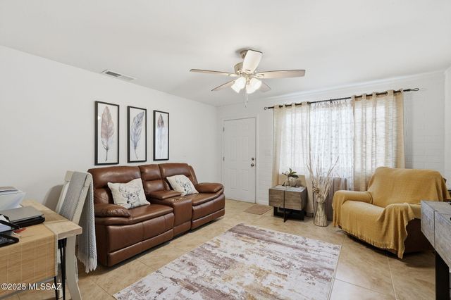 396A N Silverbell Road, Tucson, AZ 85745