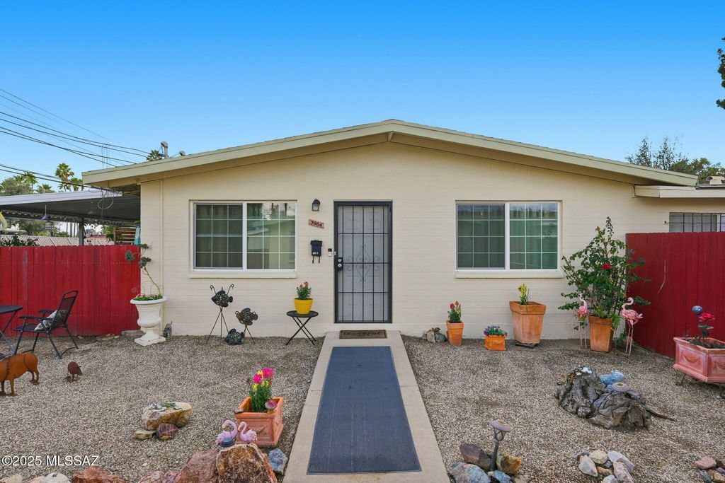 396A N Silverbell Road, Tucson, AZ 85745