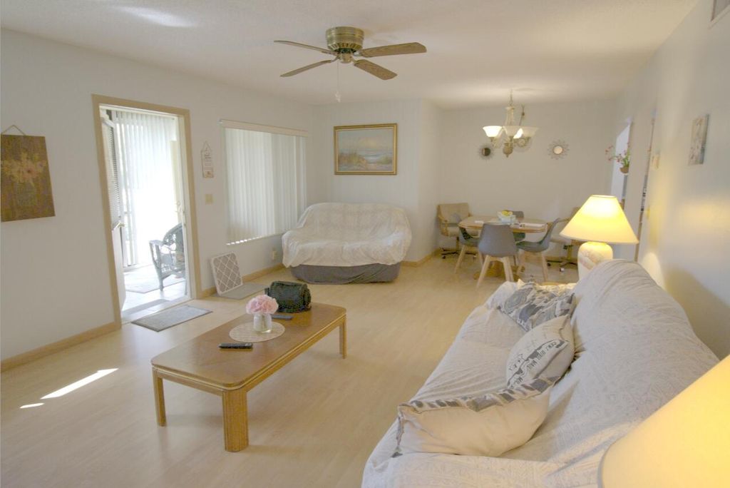 3561 PINE NEEDLE Drive D-2, Greenacres, FL 33463