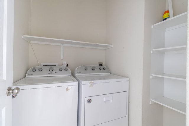 145 Miracle DR, Jarrell, TX 76537