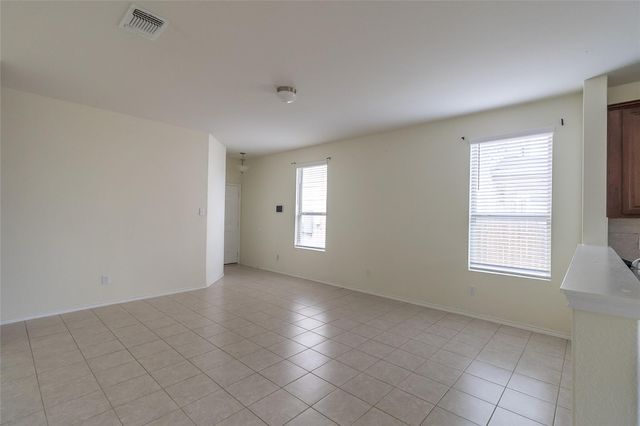 145 Miracle DR, Jarrell, TX 76537