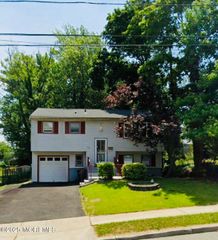 975 S Concourse, Keyport, NJ 07735