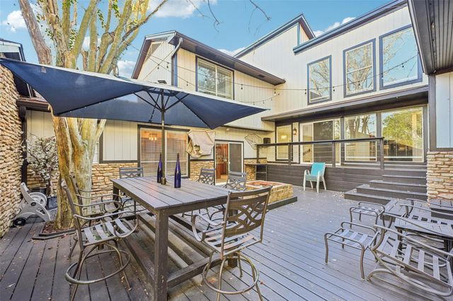 251 Springs Edge Drive, Conroe, TX 77356