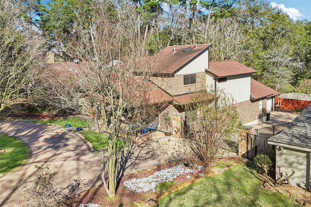 251 Springs Edge Drive, Conroe, TX 77356