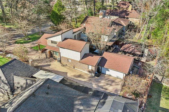 251 Springs Edge Drive, Conroe, TX 77356