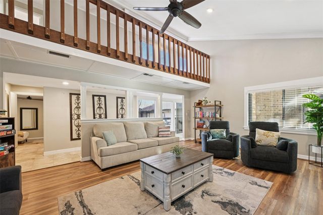 251 Springs Edge Drive, Conroe, TX 77356