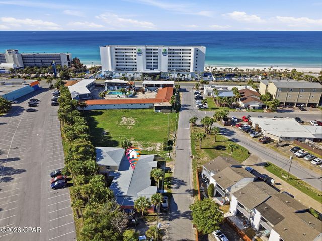 629 Laurel Court, Panama City Beach, FL 32407