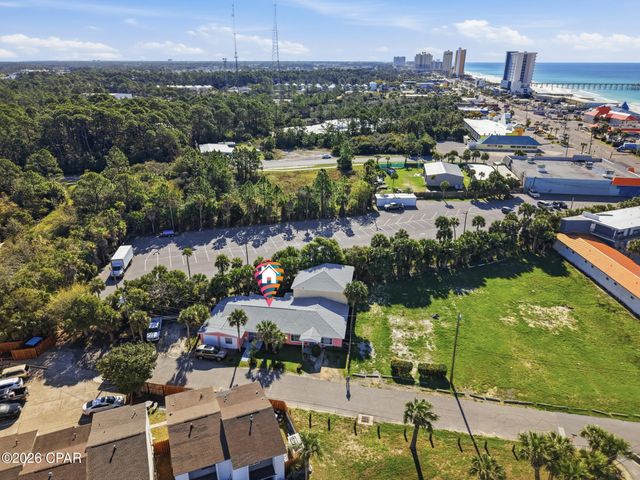 629 Laurel Court, Panama City Beach, FL 32407