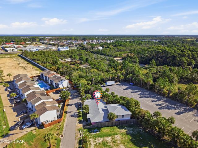 629 Laurel Court, Panama City Beach, FL 32407