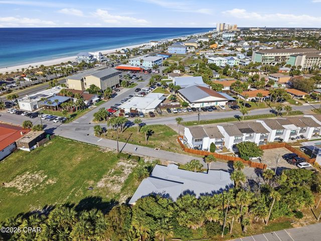 629 Laurel Court, Panama City Beach, FL 32407