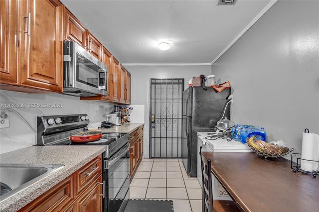 94 NW 69th St, Miami, FL 33150