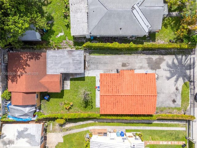 94 NW 69th St, Miami, FL 33150
