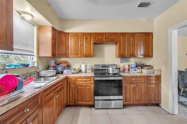 94 NW 69th St, Miami, FL 33150