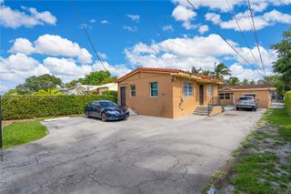 94 NW 69th St, Miami, FL 33150