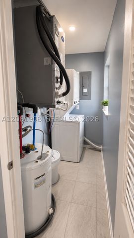 1310 W 24th St 1, Riviera Beach, FL 33404
